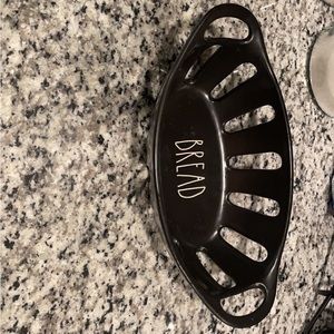 Black Rae Dunn bread basket & bathroom set